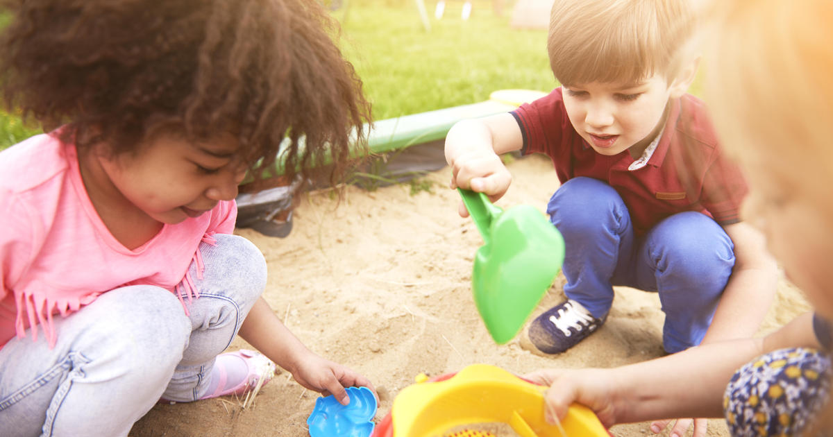 Kids in sandbox